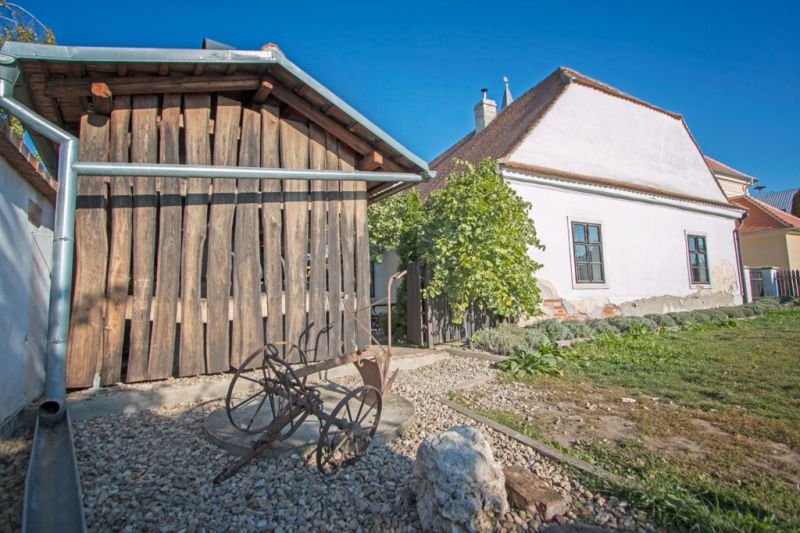 Vinařský dvůr na faře