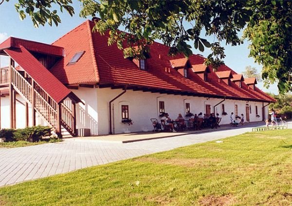 Resort Darovanský dvůr